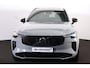Volvo XC90 T8 Recharge AWD Ultra Dark Exec. Ed. - Luchtvering - Panorama/schuifdak - IntelliSafe Assist & Surround - 360º Camera - Bowers & Wilkins audio - Adaptieve LED koplampen - Verwarmde voorstoelen, stuur & achterbank - Parkeersensoren voor & achter - Elektr. bedienb. voorstoelen met geheugen - Geventileerde voorstoelen - Head up display - Draadloze tel. lader - Extra getint glas - Inklapbare trekhaak - 22' LMV