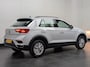 Volkswagen T-Roc 1.5 TSI 150 pk Style 7-DSG | Airco | Parkeersensoren | Navigatie |