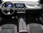 Mercedes-Benz B-klasse B 250 e Business Solution AMG | Distronic | Achteruitrijcamera | Panoramadak | Stoelverwarming voor | Spiegelpakket | Nightpakket