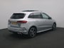 Mercedes-Benz B-klasse B 250 e Business Solution AMG | Distronic | Achteruitrijcamera | Panoramadak | Stoelverwarming voor | Spiegelpakket | Nightpakket