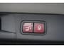 Mercedes-Benz B-klasse B 250 e Business Solution AMG | Distronic | Achteruitrijcamera | Panoramadak | Stoelverwarming voor | Spiegelpakket | Nightpakket