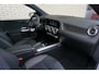 Mercedes-Benz B-klasse B 250 e Business Solution AMG | Distronic | Achteruitrijcamera | Panoramadak | Stoelverwarming voor | Spiegelpakket | Nightpakket