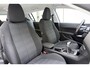 Peugeot 308 1.2 PureTech Active | Leren stuur | Cruise control | Climate control | Lichtmetalen velgen 16" | Regensensor | Climate control | Parkeersensoren | Trekhaak | Navigatie | Stuurbediening | Audio instalatiesysteem