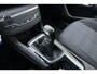 Peugeot 308 1.2 PureTech Active | Leren stuur | Cruise control | Climate control | Lichtmetalen velgen 16" | Regensensor | Climate control | Parkeersensoren | Trekhaak | Navigatie | Stuurbediening | Audio instalatiesysteem