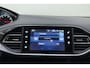 Peugeot 308 1.2 PureTech Active | Leren stuur | Cruise control | Climate control | Lichtmetalen velgen 16" | Regensensor | Climate control | Parkeersensoren | Trekhaak | Navigatie | Stuurbediening | Audio instalatiesysteem