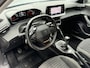 Peugeot 2008 1.2 Benzine 100 Pk. Style * Navigatie * Achteruitrij Parkeer Camera * L.M. Velgen * DAB Radio * Vingerhoets; Vierde Generatie Eersteklas Service. Al meer dan 100 jaar een begrip in de Brabantse Kempen.