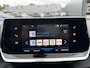 Peugeot 2008 1.2 Benzine 100 Pk. Style * Navigatie * Achteruitrij Parkeer Camera * L.M. Velgen * DAB Radio * Vingerhoets; Vierde Generatie Eersteklas Service. Al meer dan 100 jaar een begrip in de Brabantse Kempen.