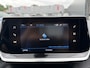 Peugeot 2008 1.2 Benzine 100 Pk. Style * Navigatie * Achteruitrij Parkeer Camera * L.M. Velgen * DAB Radio * Vingerhoets; Vierde Generatie Eersteklas Service. Al meer dan 100 jaar een begrip in de Brabantse Kempen.