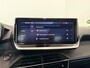 Peugeot 208 1.2 Hybrid 110 e-DCS6 GT | Panoramadak | Leder/Alcantara | Stoelverwarming | 360° camera | Dodehoek Detectie | Apple Carplay/Android Auto