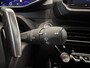 Peugeot 208 1.2 Hybrid 110 e-DCS6 GT | Panoramadak | Leder/Alcantara | Stoelverwarming | 360° camera | Dodehoek Detectie | Apple Carplay/Android Auto