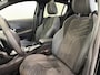Peugeot 208 1.2 Hybrid 110 e-DCS6 GT | Panoramadak | Leder/Alcantara | Stoelverwarming | 360° camera | Dodehoek Detectie | Apple Carplay/Android Auto