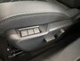 Peugeot 208 1.2 Hybrid 110 e-DCS6 GT | Panoramadak | Leder/Alcantara | Stoelverwarming | 360° camera | Dodehoek Detectie | Apple Carplay/Android Auto
