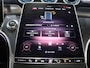 Mercedes-Benz GLC 300e 4MATIC AMG Line | Luchtvering | Panoramadak | Rijassistentie | Trekhaak | Treeplanken | Burmester | Memory | 360 camera | Achterasbesturing |