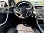 Opel Astra GTC 1.6 Turbo Sport met leer en parkeersensoren en navigatie en bluetooth en cruise controle en airco