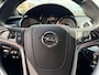 Opel Astra GTC 1.6 Turbo Sport met leer en parkeersensoren en navigatie en bluetooth en cruise controle en airco