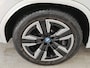 BMW iX3 80 kWh 286pk Executive | SOH 99%| Panoramadak | Parking Pack | Facelift | Sensatec Zwart | M Sport | Camera | CarPlay