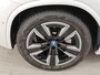BMW iX3 80 kWh 286pk Executive | SOH 99%| Panoramadak | Parking Pack | Facelift | Sensatec Zwart | M Sport | Camera | CarPlay