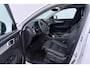 Volvo XC40 2.0 B3 Plus Dark | ACC | 360° Camera | Harman/Kardon | Memory | Stoel+Stuurverwarming | 19 Inch