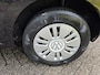 Volkswagen Up! 1.0 high up! | 12MND GARANTIE | NAVI | AIRCO | NIEUWE APK | ELEC RAMEN |