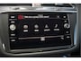 Volkswagen Tiguan 1.4 TSI eHybrid Elegance Business | Stoelverwarming | Stuurverwarming | iQ Light | Adaptive Cruise Control | Trekhaak | Apple Carplay | Navigatie | Camera | SOH 84%