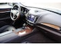 Maserati Levante 3.0 V6 S AWD Panoramadak! Nederlandse auto/Achteruitrijcamera/Harman kardon/Elektrisch verstelbare stoelen/Stoelverwarming/Stuurverwarming/Luchtvering met actieve hoogteregeling/DAB/Navigatie/Dodehoeksdetectie