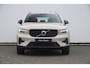 Volvo XC40 211PK Automaat B4 Plus Dark / Trekhaak / Navigatie / Adaptive Cruise / Harman Kardon / Stuur- & Stoelverwarming / Elektrische achterklep / Achteruitrijcamera / Elektrische stoelverst. met geheugen