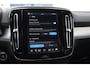 Volvo XC40 211PK Automaat B4 Plus Dark / Trekhaak / Navigatie / Adaptive Cruise / Harman Kardon / Stuur- & Stoelverwarming / Elektrische achterklep / Achteruitrijcamera / Elektrische stoelverst. met geheugen