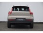 Volvo XC40 211PK Automaat B4 Plus Dark / Trekhaak / Navigatie / Adaptive Cruise / Harman Kardon / Stuur- & Stoelverwarming / Elektrische achterklep / Achteruitrijcamera / Elektrische stoelverst. met geheugen