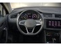 Volkswagen Tiguan 1.4 TSI eHybrid Elegance Business | Stoelverwarming | Stuurverwarming | Massage | iQ Light | Trekhaak | Ambiance Verlichting | Adaptive Cruise Control | Keyless | Apple Carplay | Navigatie | SOH 85,33%
