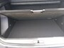 Peugeot 2008 1.2T 130pk Allure Pack Automaat | Climate control | Navigatie via Apple / Android | 17" Lm velgen | Adaptieve cruise control | Dode hoek detectie