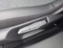 Peugeot 2008 1.2T 130pk Allure Pack Automaat | Climate control | Navigatie via Apple / Android | 17" Lm velgen | Adaptieve cruise control | Dode hoek detectie