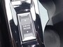 Peugeot 2008 1.2T 130pk Allure Pack Automaat | Climate control | Navigatie via Apple / Android | 17" Lm velgen | Adaptieve cruise control | Dode hoek detectie