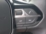 Peugeot 2008 1.2T 130pk Allure Pack Automaat | Climate control | Navigatie via Apple / Android | 17" Lm velgen | Adaptieve cruise control | Dode hoek detectie