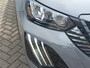 Peugeot 2008 1.2T 130pk Allure Pack Automaat | Climate control | Navigatie via Apple / Android | 17" Lm velgen | Adaptieve cruise control | Dode hoek detectie
