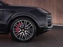 Porsche Cayenne Turbo E-Hybrid 4.0 740pk |BTW-autp|pano|Burmester|sport design|soft close|sport chrono|HUD|Apple Carplay|stoelventilatie&verwarming|memory|360 camera|21" LMV|
