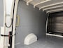Volkswagen Crafter 2.0 TDI 140PK Nieuw Model! L3H3 Camera Climate control Carplay Parkeersensoren v+a