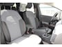 Dacia Jogger 1.0-110pk TCe 110 Extreme+ 7-zitter ! Zeer nette en erg praktische Dacia ! Autm. airco, metallic lak, stoelverwarming, LM wielen+all season banden, cruise control, pdc v+a, dodehoek assistent, camera, navigatie, telefoonvoorb.,  etc.