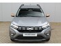 Dacia Jogger 1.0-110pk TCe 110 Extreme+ 7-zitter ! Zeer nette en erg praktische Dacia ! Autm. airco, metallic lak, stoelverwarming, LM wielen+all season banden, cruise control, pdc v+a, dodehoek assistent, camera, navigatie, telefoonvoorb.,  etc.