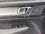 Volvo XC40 2.0 B4 Plus Dark Elektrisch uitklapbare trekhaak | Achteruitrijcamera | Apple Carplay/Android Auto|telefoonintegratie premium | Audio installatie premium