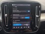 Volvo XC40 2.0 B4 Plus Dark Elektrisch uitklapbare trekhaak | Achteruitrijcamera | Apple Carplay/Android Auto|telefoonintegratie premium | Audio installatie premium