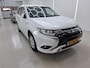 Mitsubishi Outlander 2.4 PHEV Pure | Trekhaak | Cruise Control | Camera | Stoelverwarming | Parkeersensoren | 1e Eigenaar | Plugin