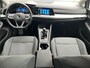 Volkswagen Golf 1.5 TSI Life / App connect / Parkeersensoren V+A / Stoelverwarming / Lichtmetaal 16 inch / **