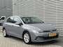 Volkswagen Golf 1.5 TSI Life / App connect / Parkeersensoren V+A / Stoelverwarming / Lichtmetaal 16 inch / **