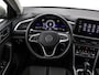 Volkswagen T-Roc 1.5 TSI 150pk DSG Life · Trekhaak · Stoelverwarming · Apple/Android Car Play · Navigatie · 18'' Velgen ·