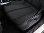 Volkswagen T-Roc 1.5 TSI 150pk DSG Life · Trekhaak · Stoelverwarming · Apple/Android Car Play · Navigatie · 18'' Velgen ·