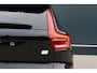 Volvo XC40 Recharge Pro 70 kWh | Full Options | R-design | Pano | Trekhaak | 360 camera | Harman Kardon | 20 inch | Adaptieve cruise | Verwarmd stuurwiel