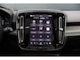 Volvo XC40 Recharge Pro 70 kWh | Full Options | R-design | Pano | Trekhaak | 360 camera | Harman Kardon | 20 inch | Adaptieve cruise | Verwarmd stuurwiel