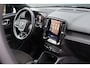 Volvo XC40 Recharge Pro 70 kWh | Full Options | R-design | Pano | Trekhaak | 360 camera | Harman Kardon | 20 inch | Adaptieve cruise | Verwarmd stuurwiel