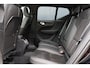 Volvo XC40 Recharge Pro 70 kWh | Full Options | R-design | Pano | Trekhaak | 360 camera | Harman Kardon | 20 inch | Adaptieve cruise | Verwarmd stuurwiel