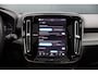 Volvo XC40 Recharge Pro 70 kWh | Full Options | R-design | Pano | Trekhaak | 360 camera | Harman Kardon | 20 inch | Adaptieve cruise | Verwarmd stuurwiel
